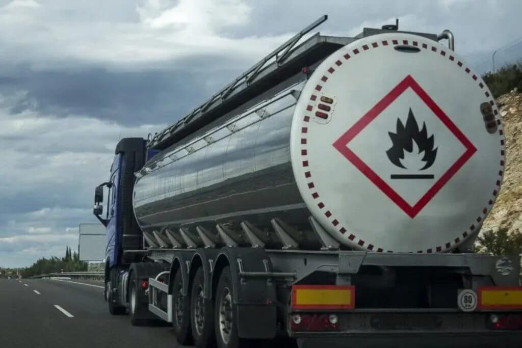 How to Ship Chemicals and Dangerous Goods Without Breaking the Law